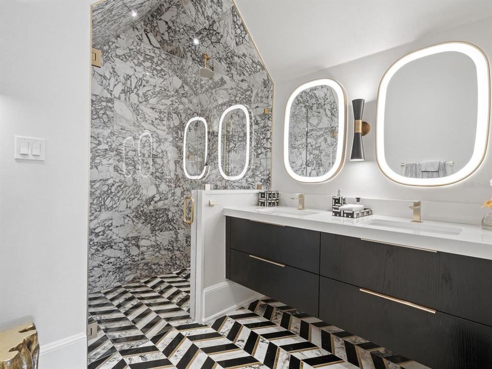 For Sale: $13,700,000 (4 beds, 5 baths, 6880 Square Feet)