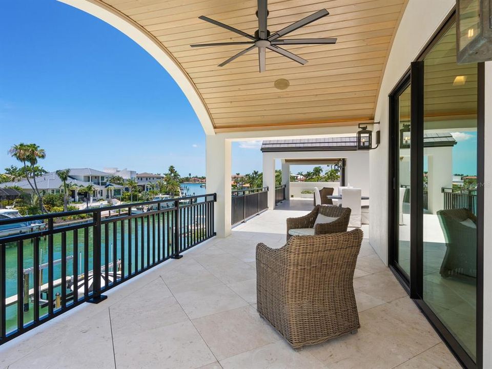 For Sale: $13,700,000 (4 beds, 5 baths, 6880 Square Feet)