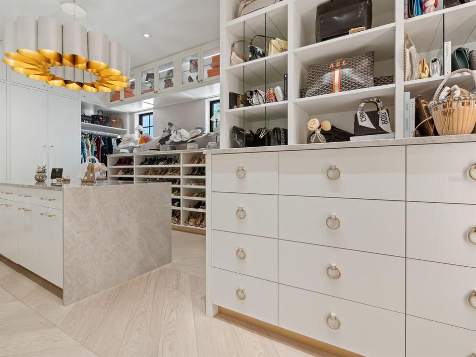 For Sale: $13,700,000 (4 beds, 5 baths, 6880 Square Feet)