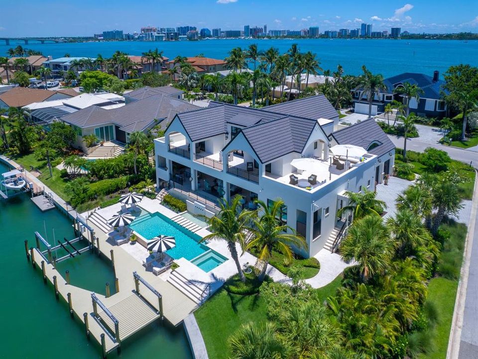 For Sale: $13,700,000 (4 beds, 5 baths, 6880 Square Feet)