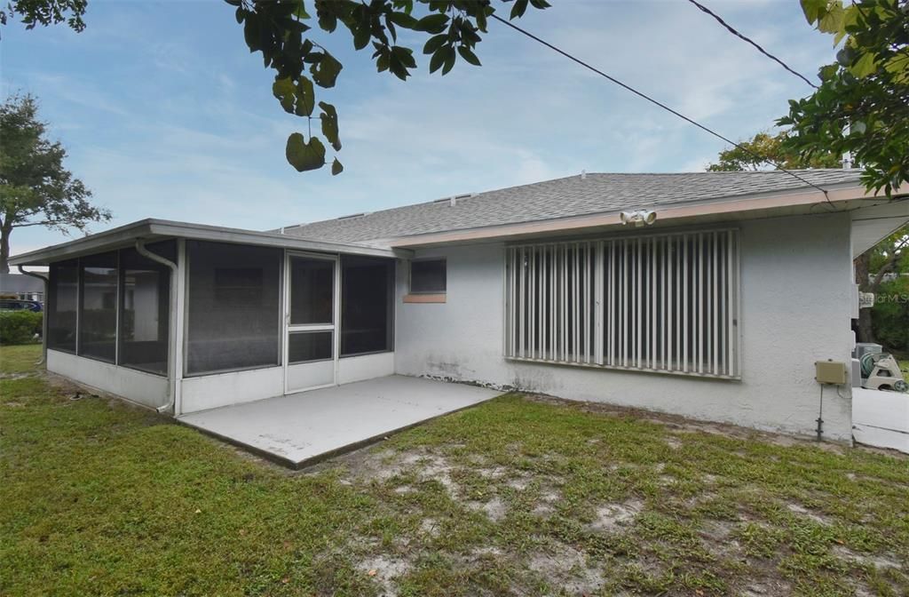 Под контрактом: $262,500 (3 спален, 2 ванн, 1484 Квадратных фут)