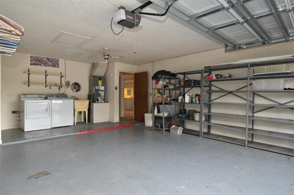 Под контрактом: $262,500 (3 спален, 2 ванн, 1484 Квадратных фут)