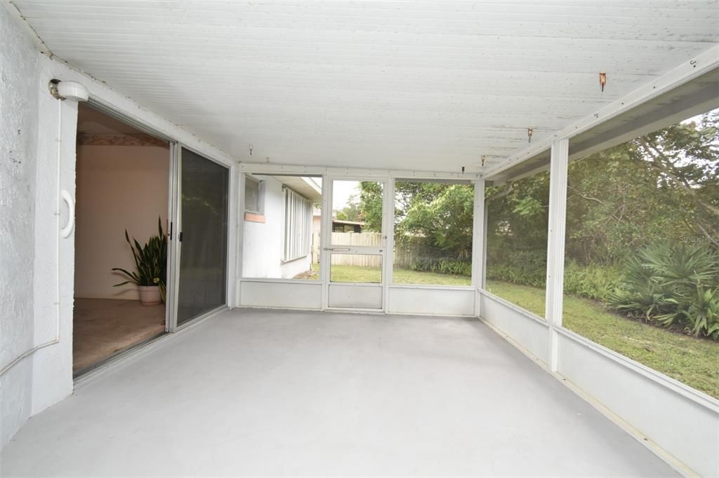 Под контрактом: $262,500 (3 спален, 2 ванн, 1484 Квадратных фут)