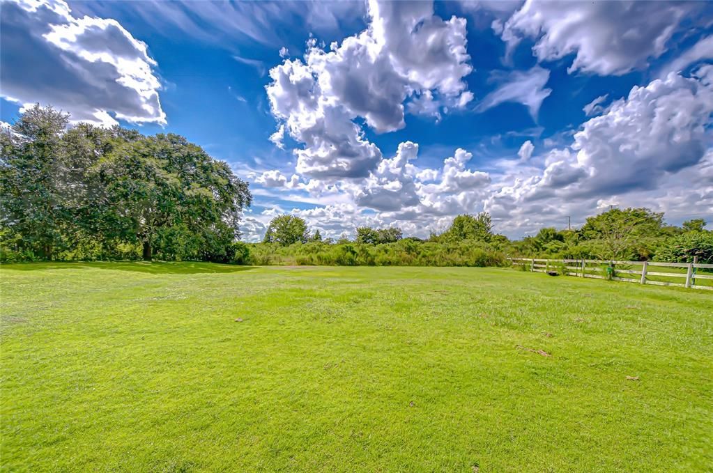 For Sale: $365,000 (3 beds, 2 baths, 1836 Square Feet)