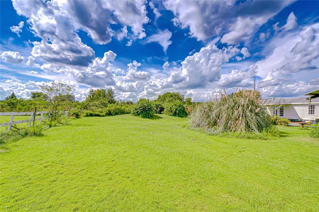 For Sale: $365,000 (3 beds, 2 baths, 1836 Square Feet)