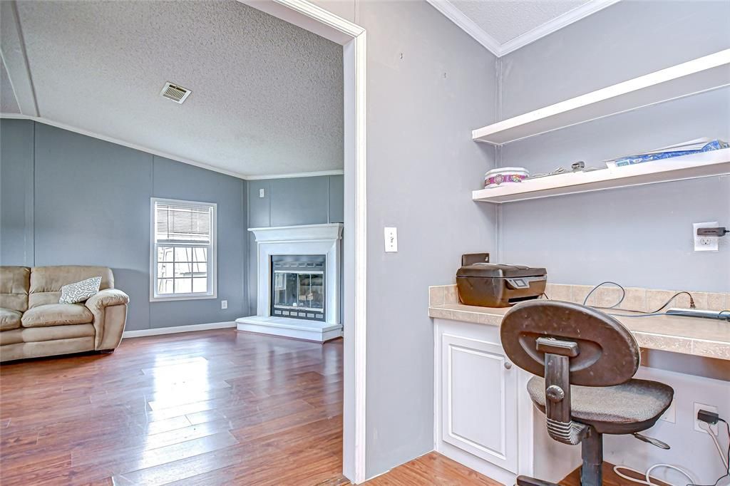 For Sale: $365,000 (3 beds, 2 baths, 1836 Square Feet)