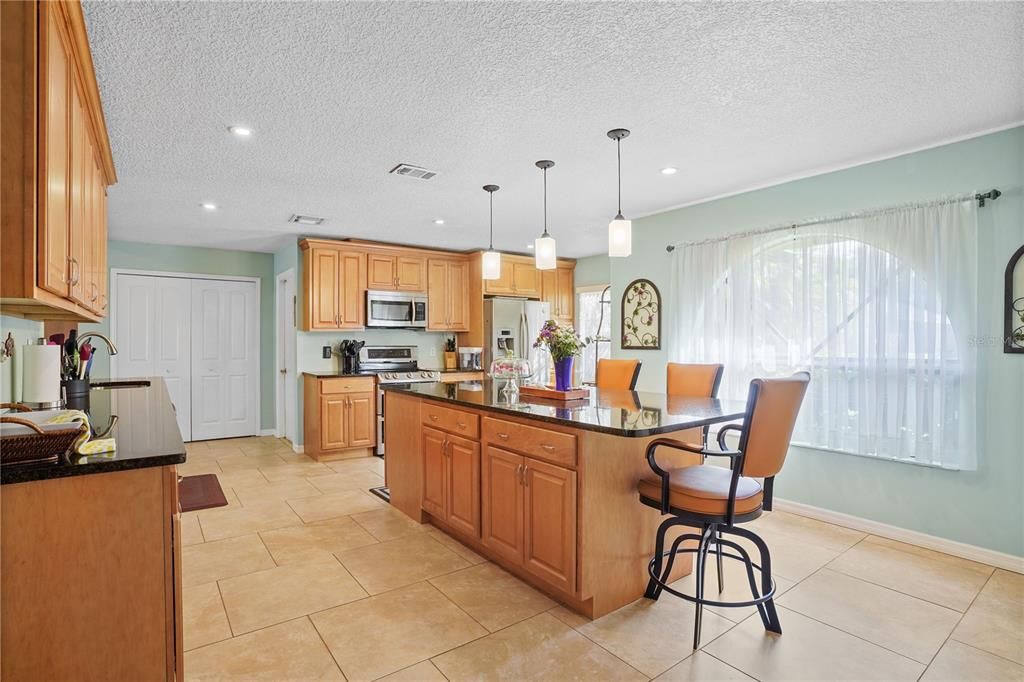 Active With Contract: $515,000 (4 beds, 2 baths, 2101 Square Feet)