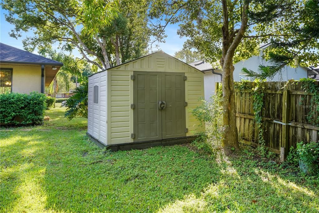 Active With Contract: $515,000 (4 beds, 2 baths, 2101 Square Feet)