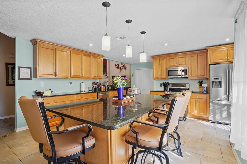 Active With Contract: $515,000 (4 beds, 2 baths, 2101 Square Feet)