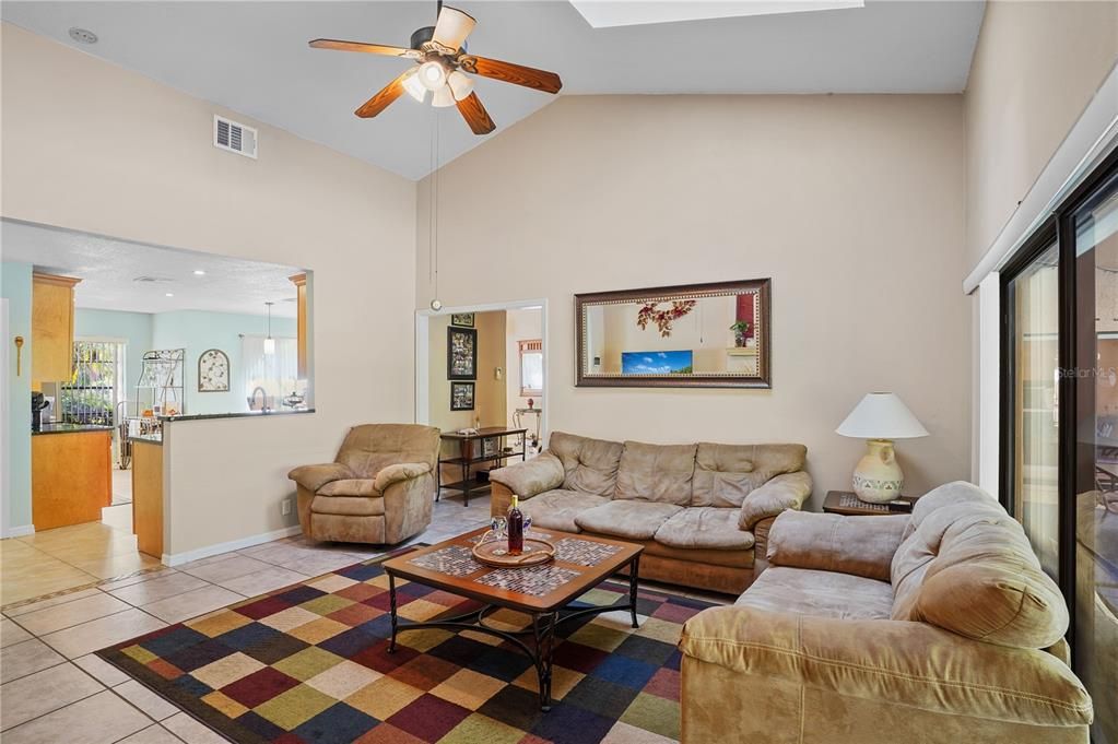 Active With Contract: $515,000 (4 beds, 2 baths, 2101 Square Feet)