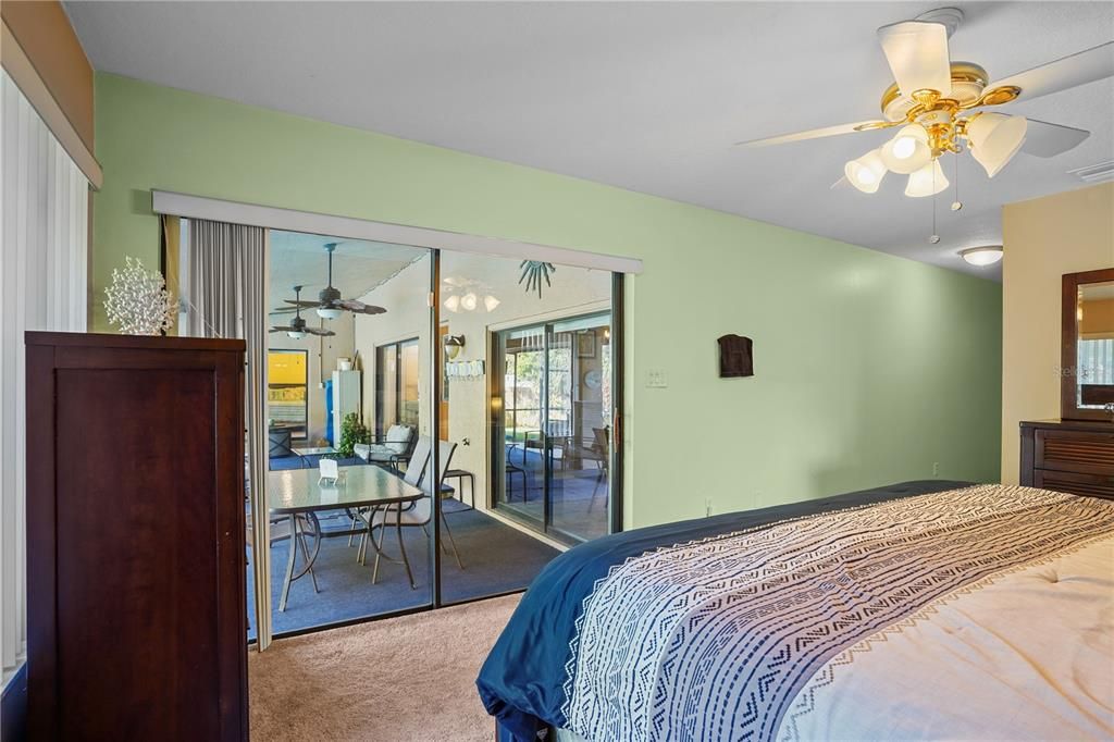 Active With Contract: $515,000 (4 beds, 2 baths, 2101 Square Feet)