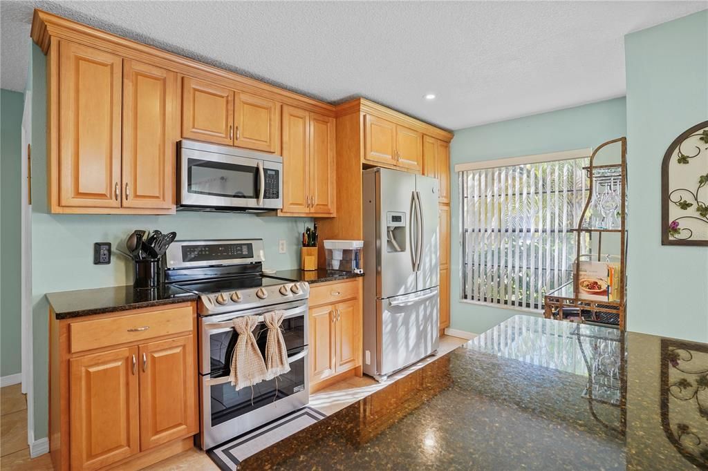 Active With Contract: $515,000 (4 beds, 2 baths, 2101 Square Feet)