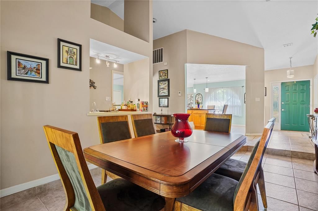 Active With Contract: $515,000 (4 beds, 2 baths, 2101 Square Feet)