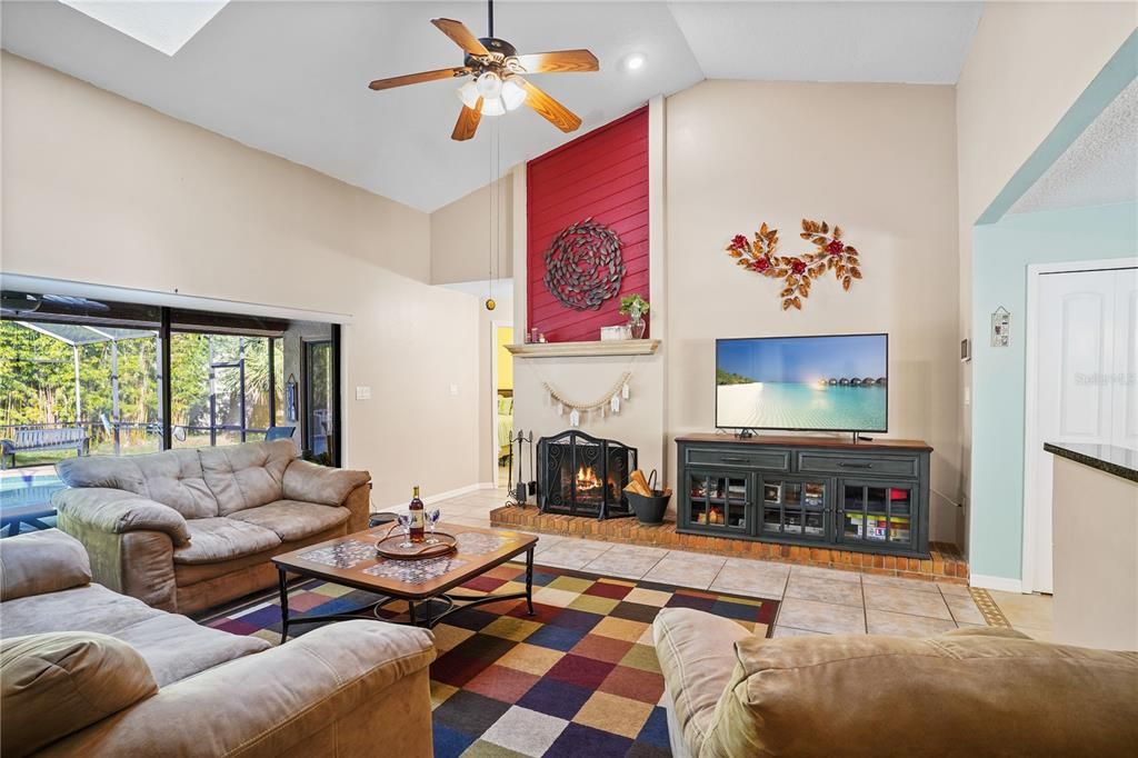 Active With Contract: $515,000 (4 beds, 2 baths, 2101 Square Feet)