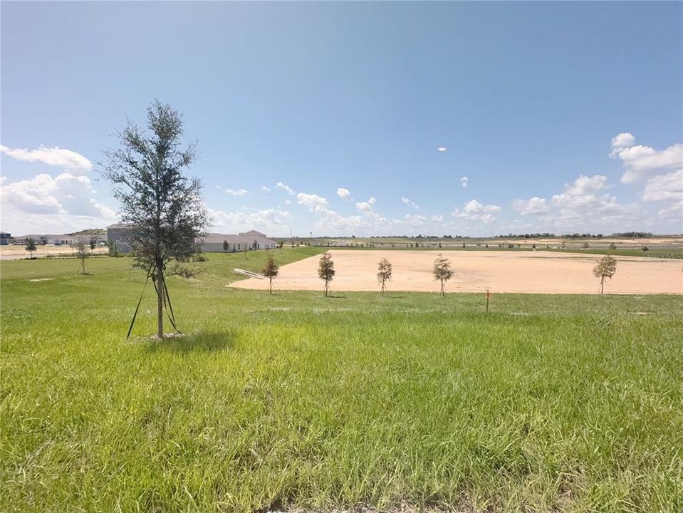 出租: $1,800 (4 贝兹, 2 浴室, 1824 平方英尺)