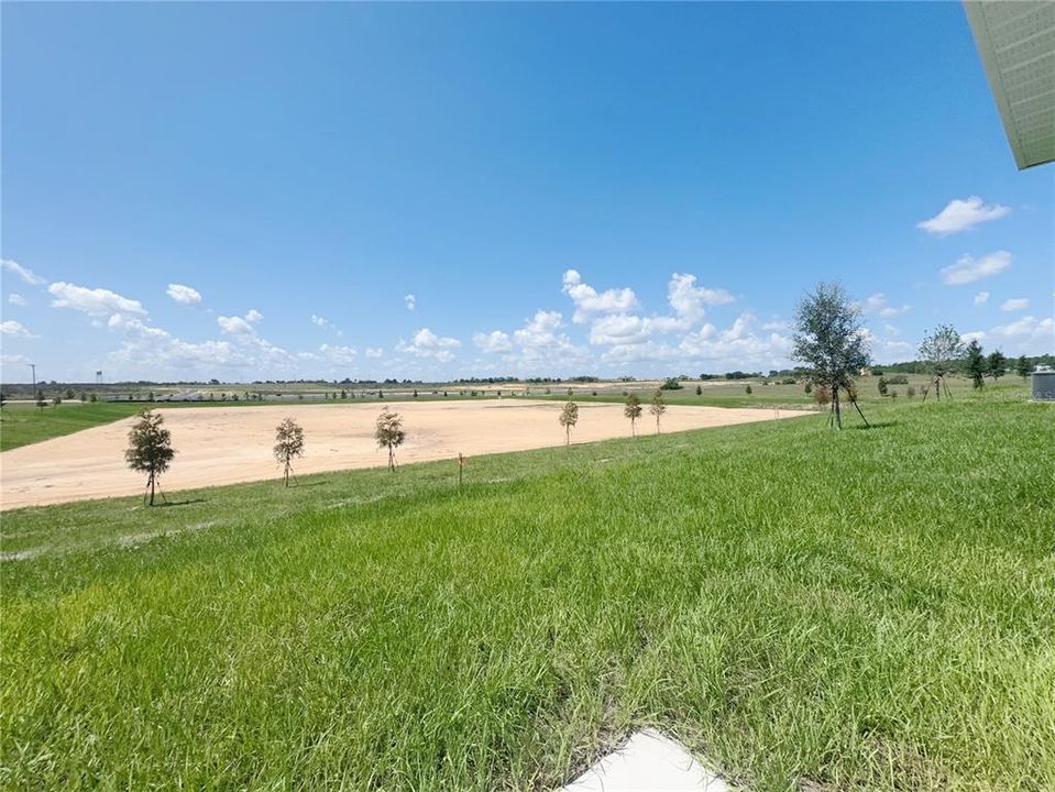 出租: $1,800 (4 贝兹, 2 浴室, 1824 平方英尺)