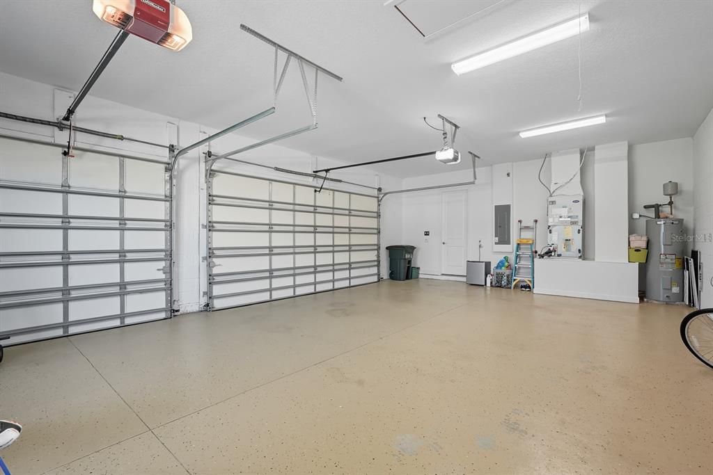 En Venta: $899,000 (4 camas, 3 baños, 2743 Pies cuadrados)