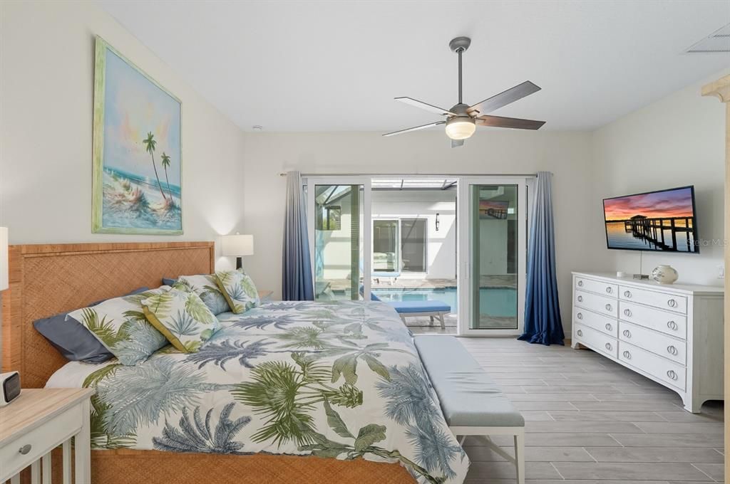 En Venta: $899,000 (4 camas, 3 baños, 2743 Pies cuadrados)