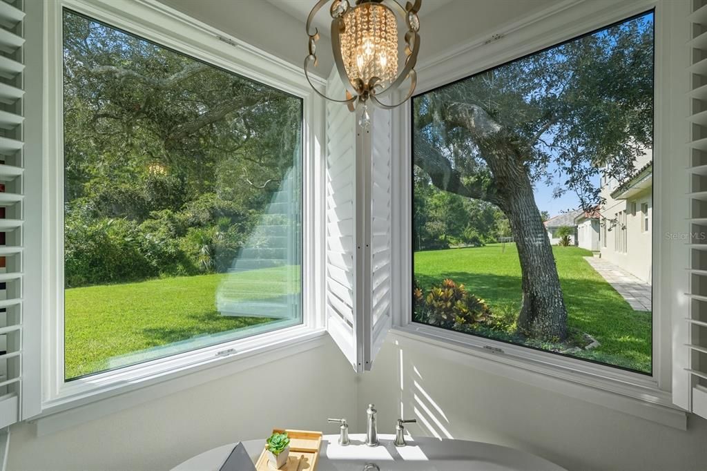 En Venta: $899,000 (4 camas, 3 baños, 2743 Pies cuadrados)