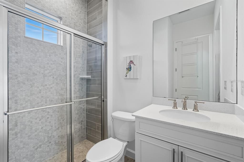 En Venta: $899,000 (4 camas, 3 baños, 2743 Pies cuadrados)