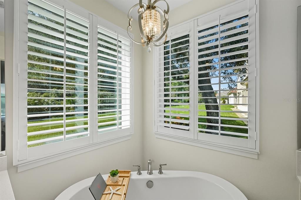 En Venta: $899,000 (4 camas, 3 baños, 2743 Pies cuadrados)