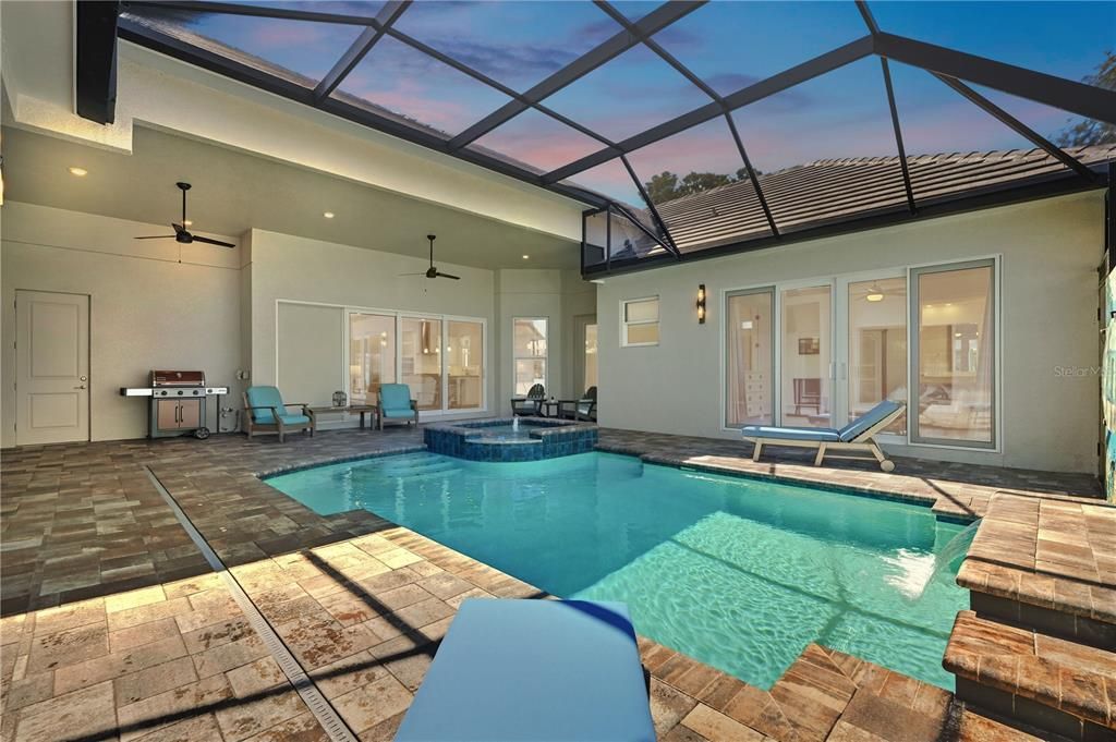 En Venta: $899,000 (4 camas, 3 baños, 2743 Pies cuadrados)