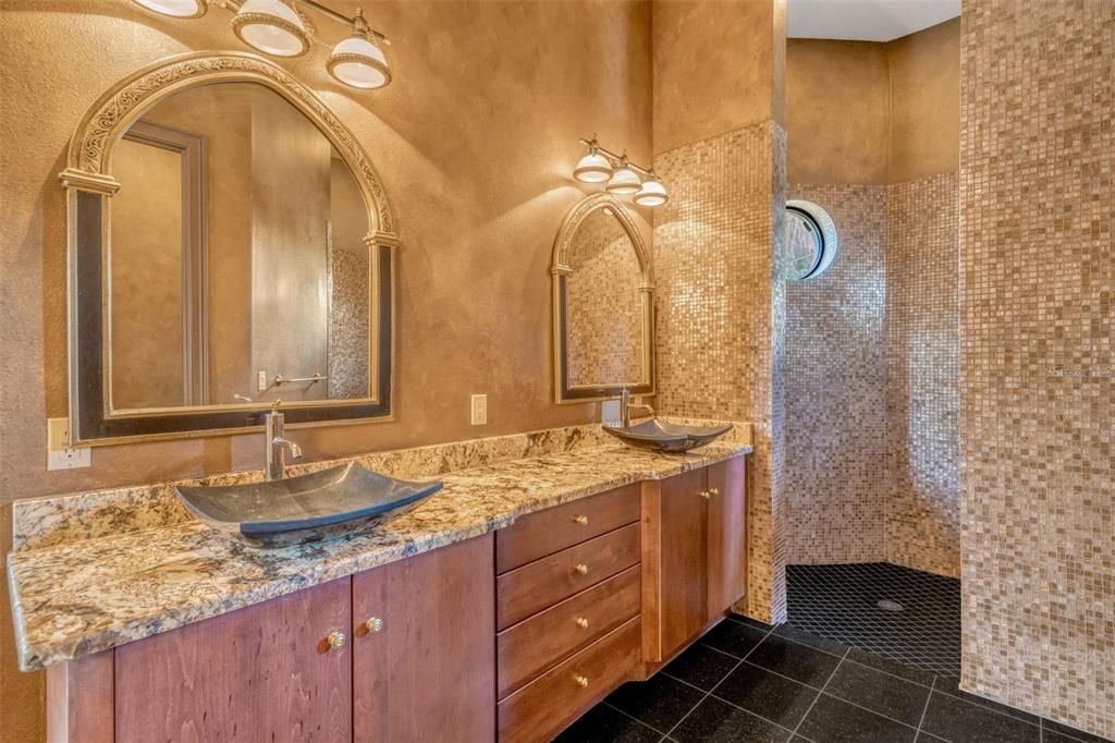 待售: $1,895,000 (4 贝兹, 4 浴室, 5581 平方英尺)