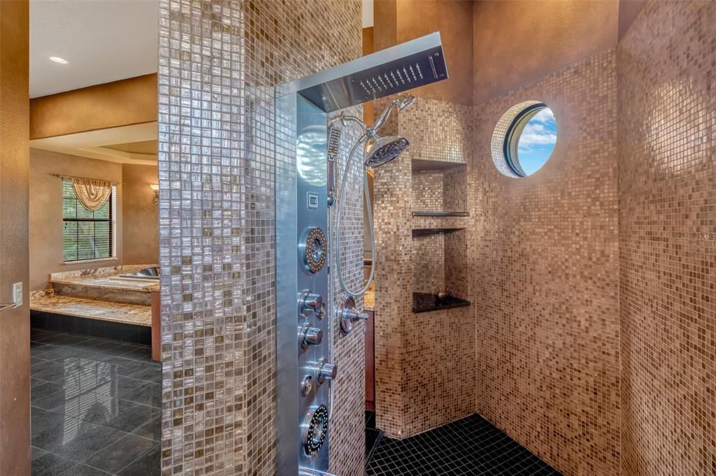 待售: $1,895,000 (4 贝兹, 4 浴室, 5581 平方英尺)