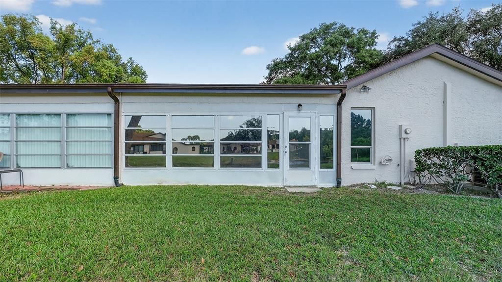 待售: $187,900 (2 贝兹, 2 浴室, 1411 平方英尺)