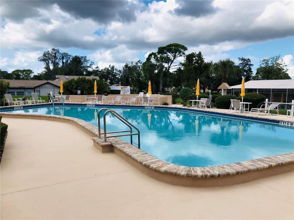 待售: $187,900 (2 贝兹, 2 浴室, 1411 平方英尺)