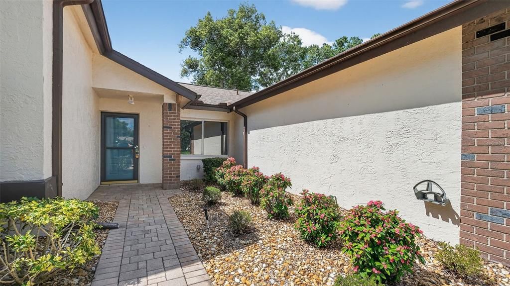 待售: $187,900 (2 贝兹, 2 浴室, 1411 平方英尺)