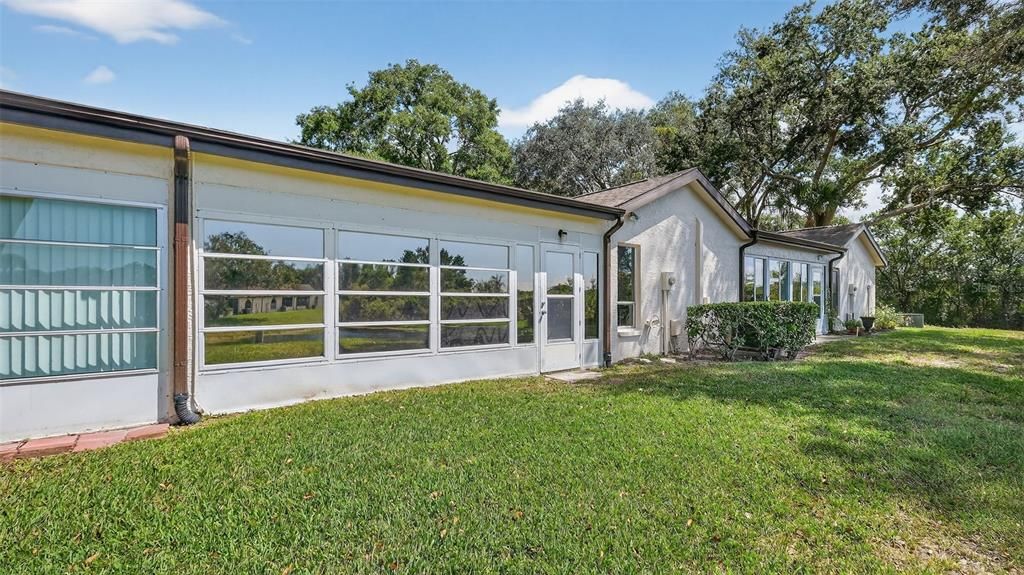 待售: $187,900 (2 贝兹, 2 浴室, 1411 平方英尺)