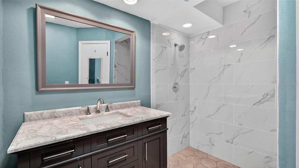 待售: $187,900 (2 贝兹, 2 浴室, 1411 平方英尺)