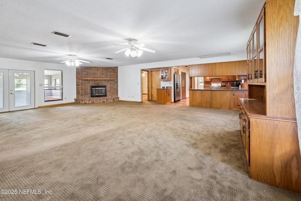 Active With Contract: $525,000 (3 beds, 2 baths, 2167 Square Feet)