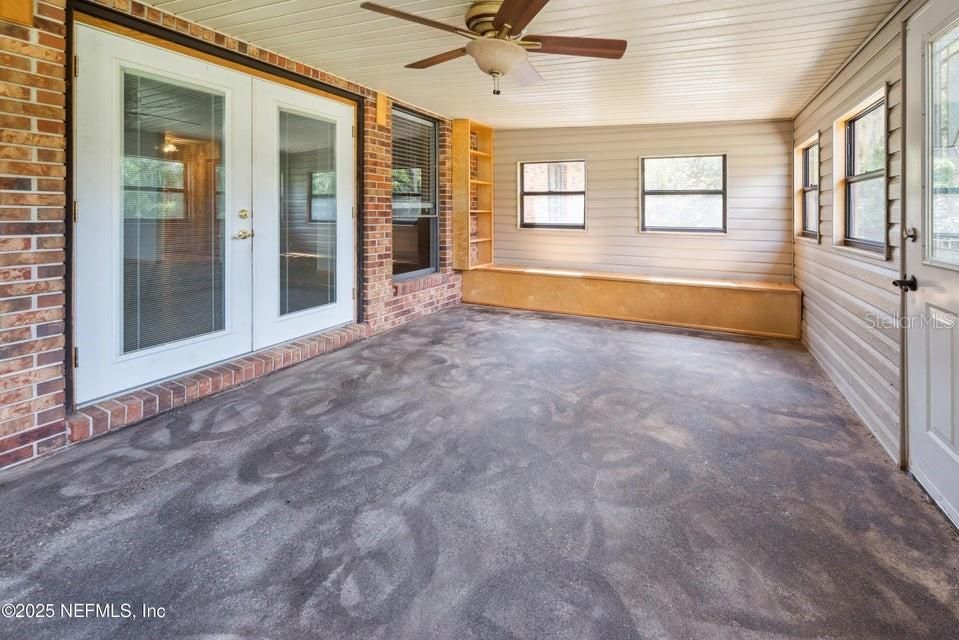 Active With Contract: $525,000 (3 beds, 2 baths, 2167 Square Feet)