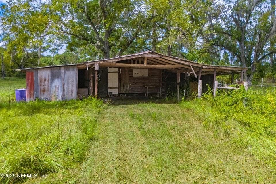 Active With Contract: $525,000 (3 beds, 2 baths, 2167 Square Feet)