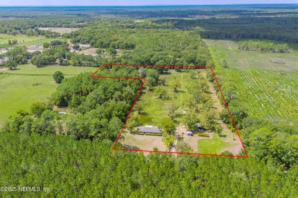 Active With Contract: $525,000 (3 beds, 2 baths, 2167 Square Feet)