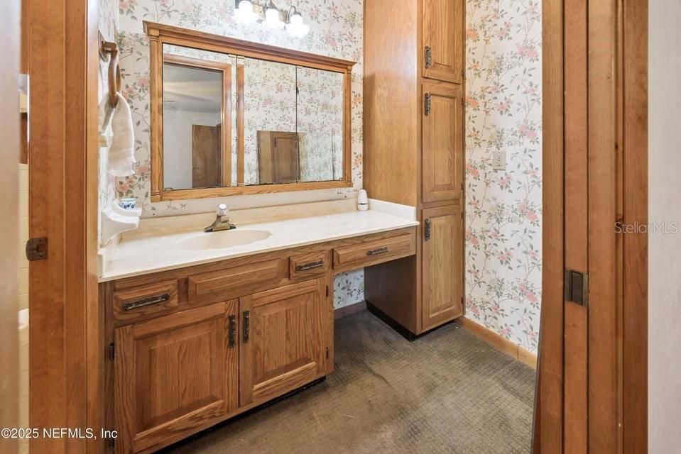 Active With Contract: $525,000 (3 beds, 2 baths, 2167 Square Feet)