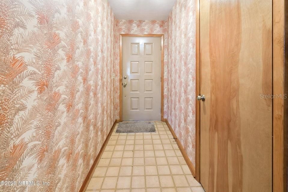 Active With Contract: $525,000 (3 beds, 2 baths, 2167 Square Feet)