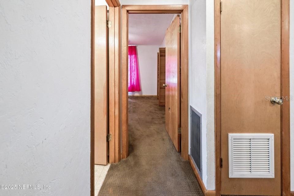 Active With Contract: $525,000 (3 beds, 2 baths, 2167 Square Feet)