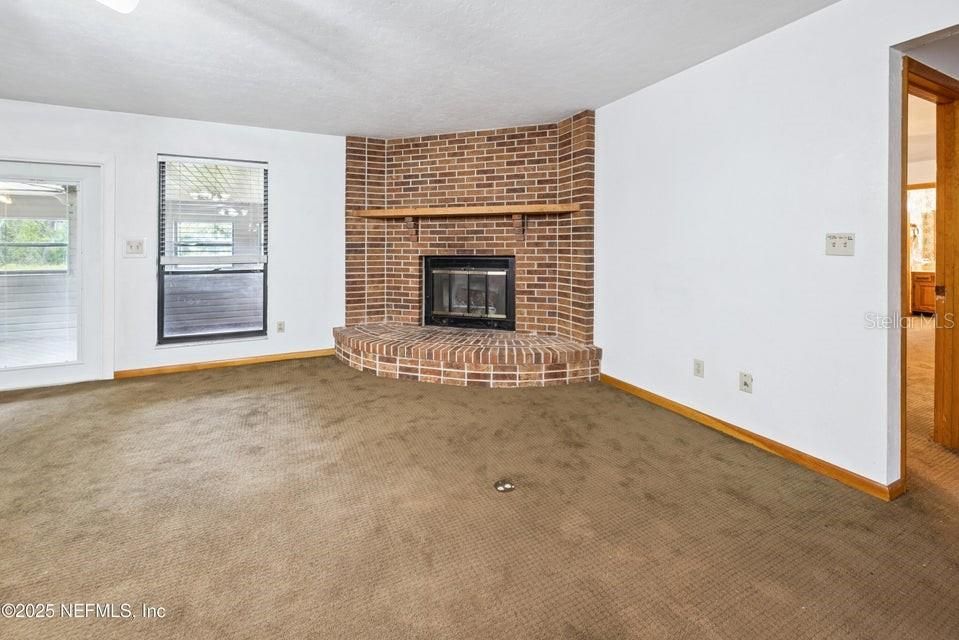 Active With Contract: $525,000 (3 beds, 2 baths, 2167 Square Feet)