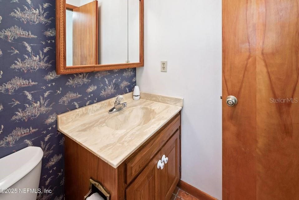 Active With Contract: $525,000 (3 beds, 2 baths, 2167 Square Feet)