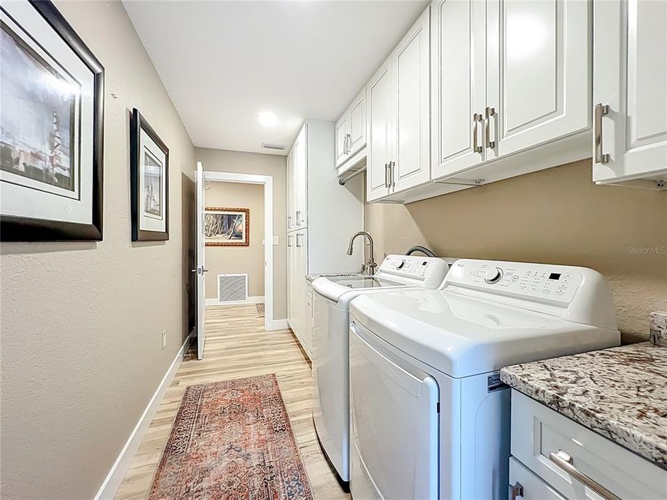 待售: $895,000 (4 贝兹, 3 浴室, 2902 平方英尺)