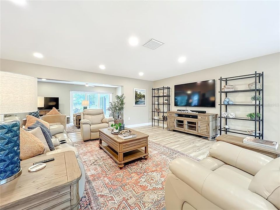 待售: $895,000 (4 贝兹, 3 浴室, 2902 平方英尺)