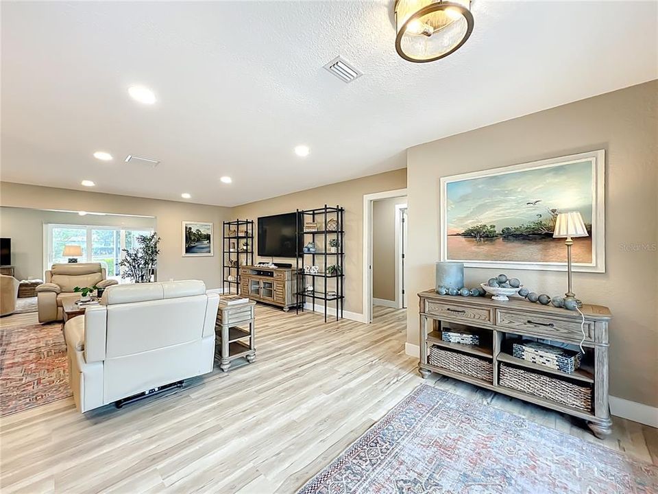 待售: $895,000 (4 贝兹, 3 浴室, 2902 平方英尺)