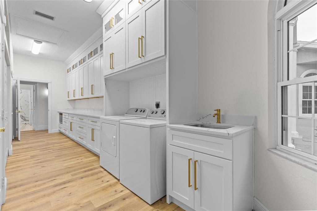 待售: $1,199,000 (5 贝兹, 4 浴室, 4427 平方英尺)