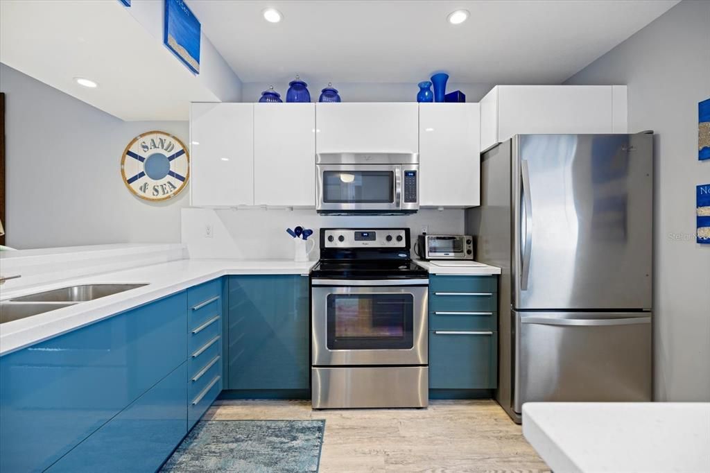 待售: $199,000 (2 贝兹, 2 浴室, 1092 平方英尺)