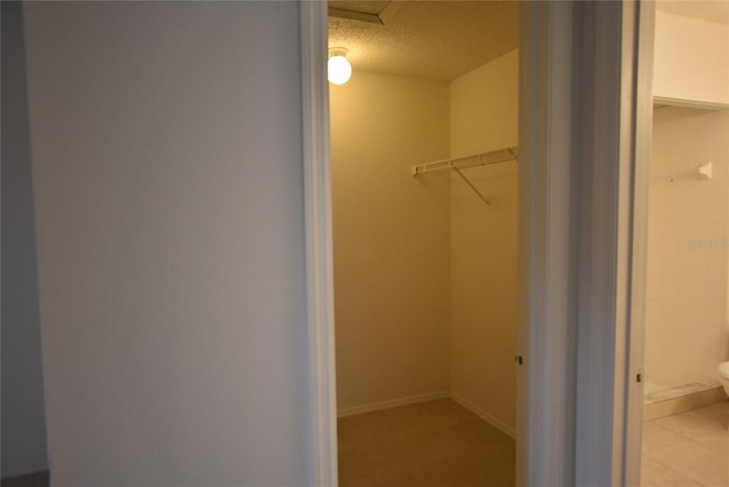 出租: $2,100 (3 贝兹, 2 浴室, 1392 平方英尺)