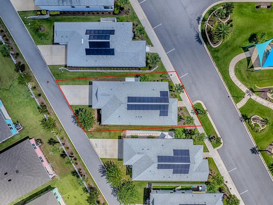 合同活跃: $340,000 (3 贝兹, 2 浴室, 1616 平方英尺)