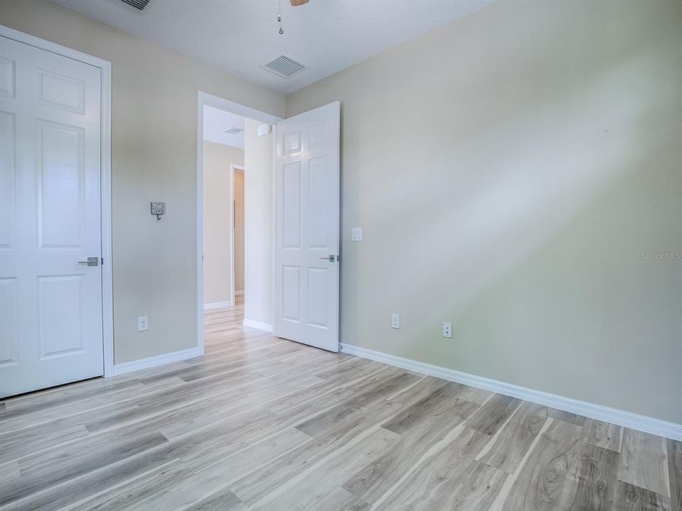 合同活跃: $340,000 (3 贝兹, 2 浴室, 1616 平方英尺)